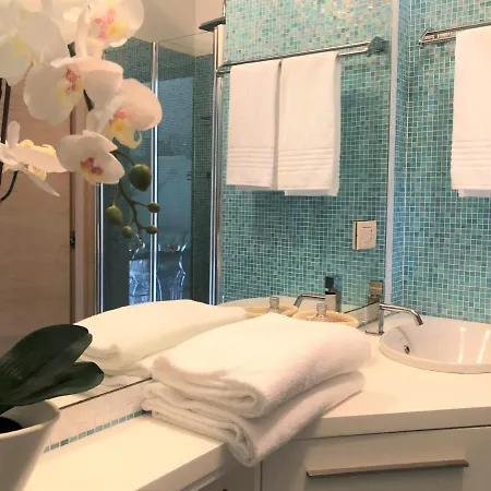 Apartment Azimut