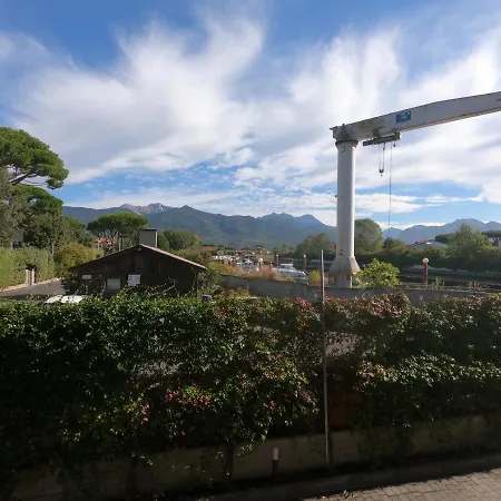 Azimut Apartamento *