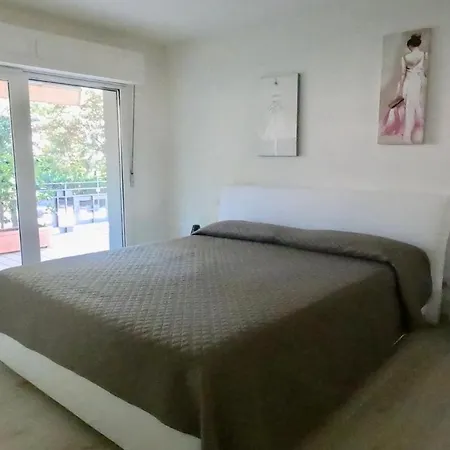 Azimut Apartamento Cinquale